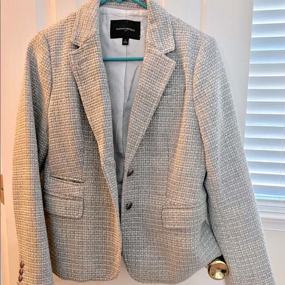 Banana Republic Jackets & Blazers - Banana Republic Size 6 blazer jacket